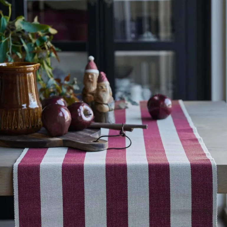 Amalia bordløper 40x140 cm rød