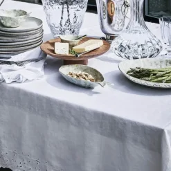 Anglaise duk 220x140 cm hvit