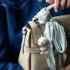Bag charm 5,9 cm latte