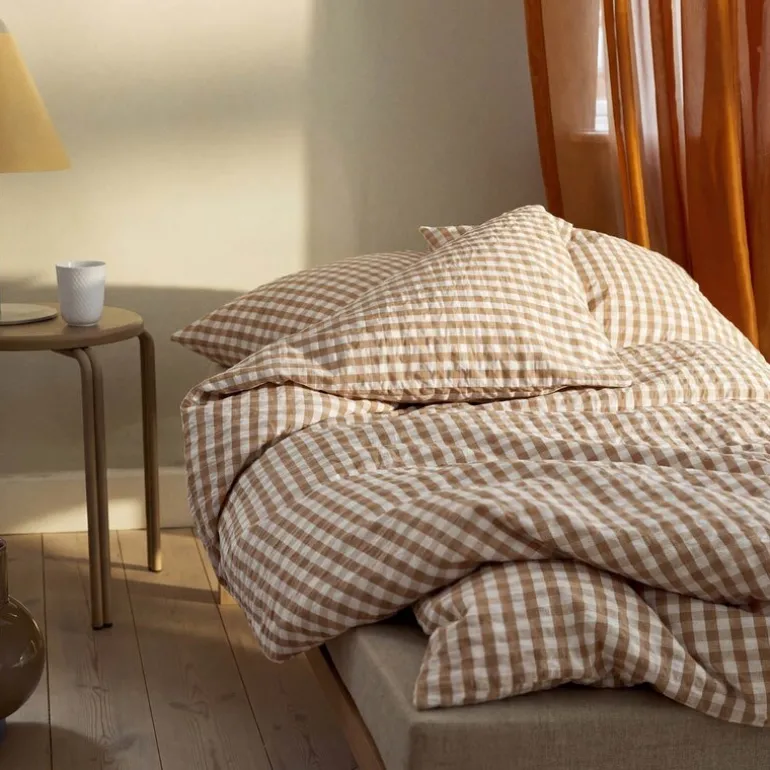 Bæk&Bølge krepp sengesett 220x220 cm karamell/offwhite