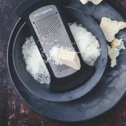 Bowl Grater rivjern til skål fint svart