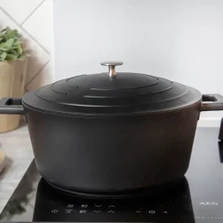 Cast Aluminium gryte 5L med selvøsende lokk svart