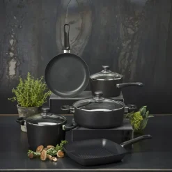Classic Induction kasserolle m/ lokk 1,8L/18 cm