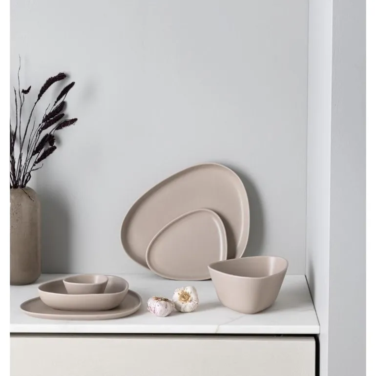 Curve Stoneware middagstallerken 30x26 cm sand