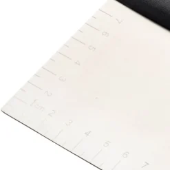 Deigskrape 16,5 cm med mål rustfri svart