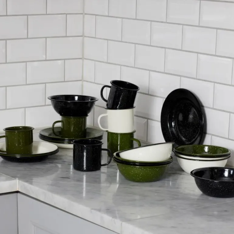 Doris emaljetallerk 20 cm svart