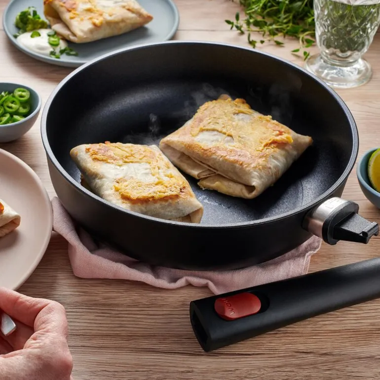 ECO Lite QXR sautèpanne 24 cm avtagbart håndtak svart