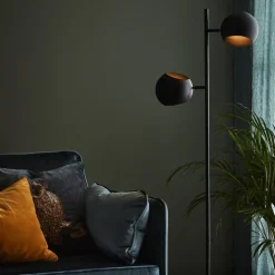 Edgar gulvlampe 145 cm svart