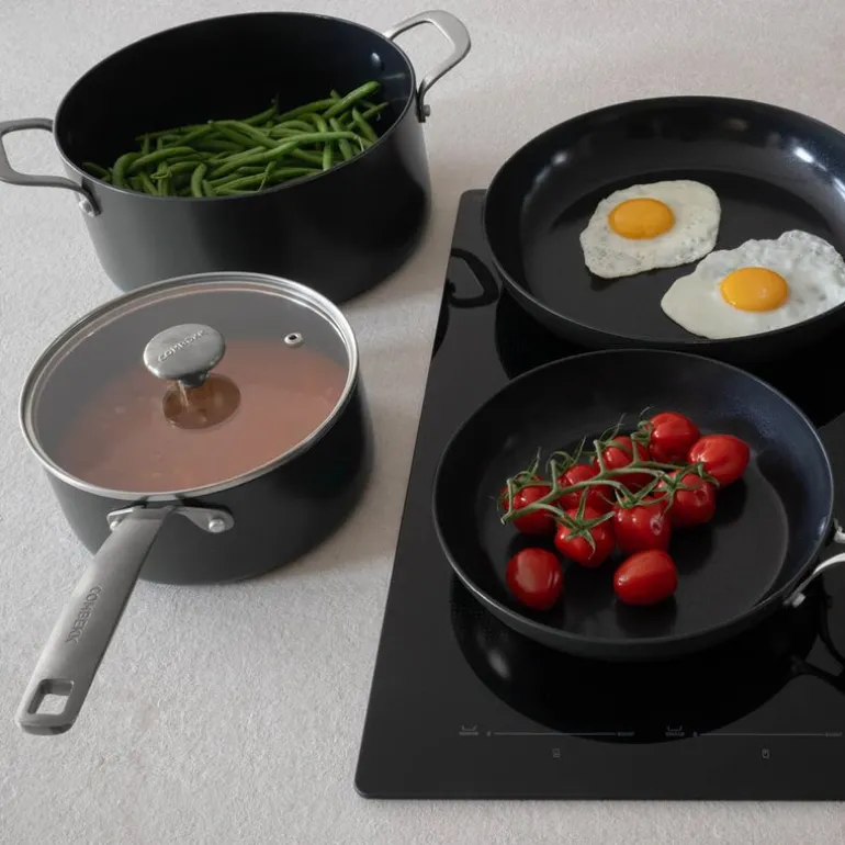 Element kasserolle keramisk med lokk 18 cm 3,7L svart