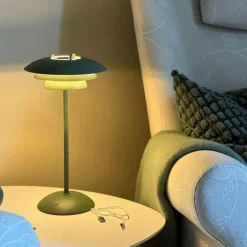 Epsilon Recharge portabel bordlampe 37 cm grønn