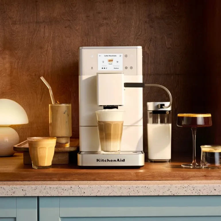 Espressomaskin KF4 automatisk melkesystem porcelain