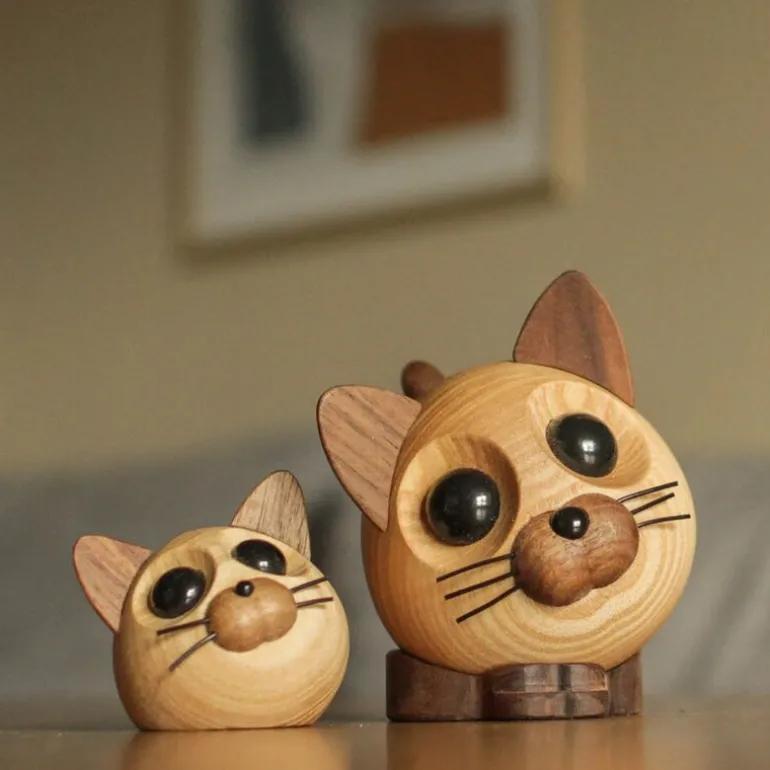 Figaro kattunge trefigur 6 cm ask/valnøtt