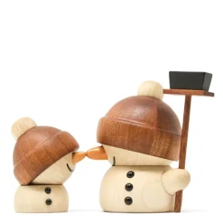 Flurry snømann trefigur 8 cm sapele/lønn