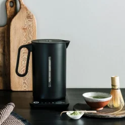 Format WSDK-2000B vannkoker med termostat 1,25L svart