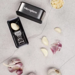 Garlic hvitløksrasp svart/stål