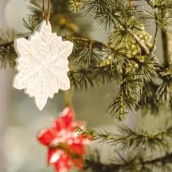 Juleornament snøkrystall 9 cm hvit