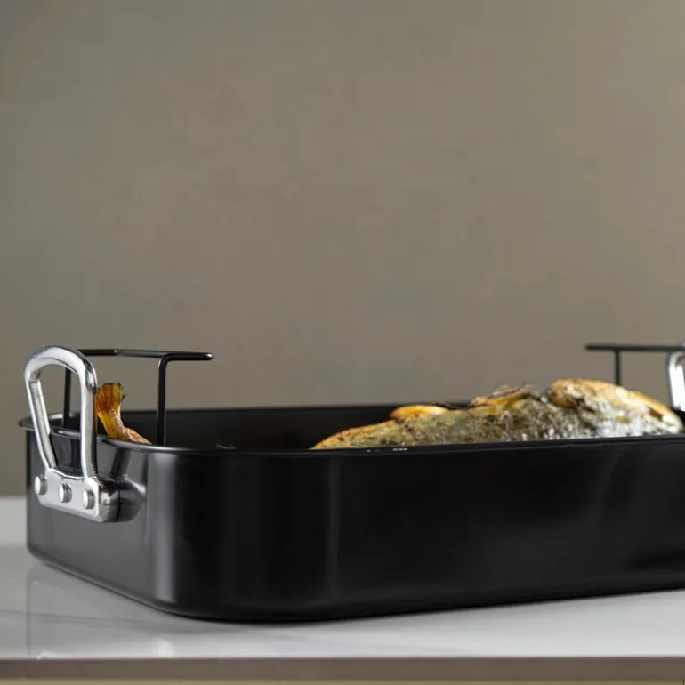 Kitchen Essentials ildfast form med håndtak 40x32x12 cm stål/svart