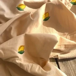 Lemon bordduk 180x145 cm beige/gul