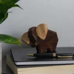 Liten elefant trefigur 8 cm valnøtt/ask