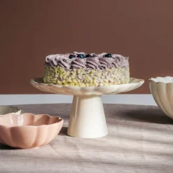 Lotus kakefat på stett 27 cm krem
