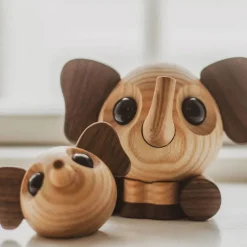 Louis elefant trefigur 5 cm valnøtt/ask