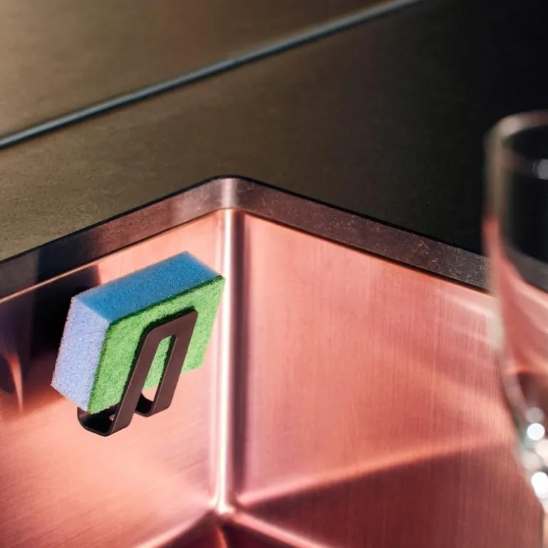 Magnetisk svampholder kompositt