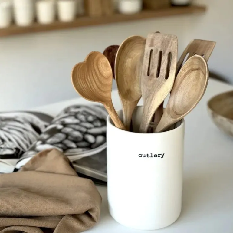 Melker serveringsskje hjerte 30 cm lyst tre