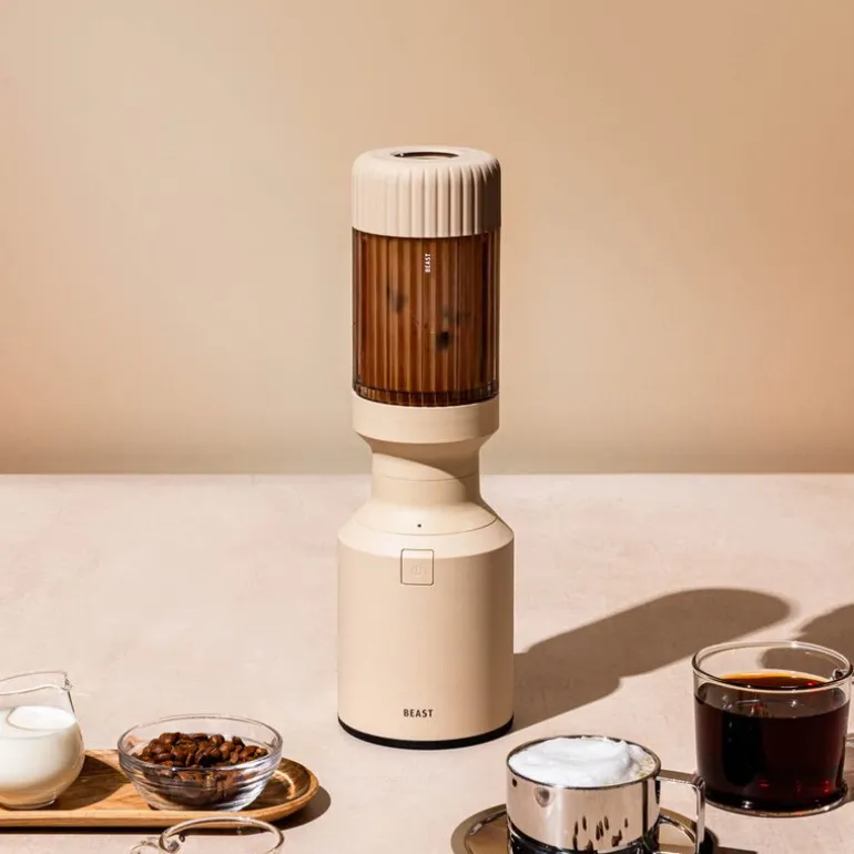 Mighty blender 650W 0,63L sand