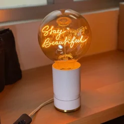 MITB lyspære LED 17 cm Stay Beautiful ravfarget