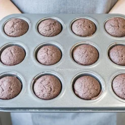 Muffinsform for 12 små muffins 25x20 cm grå