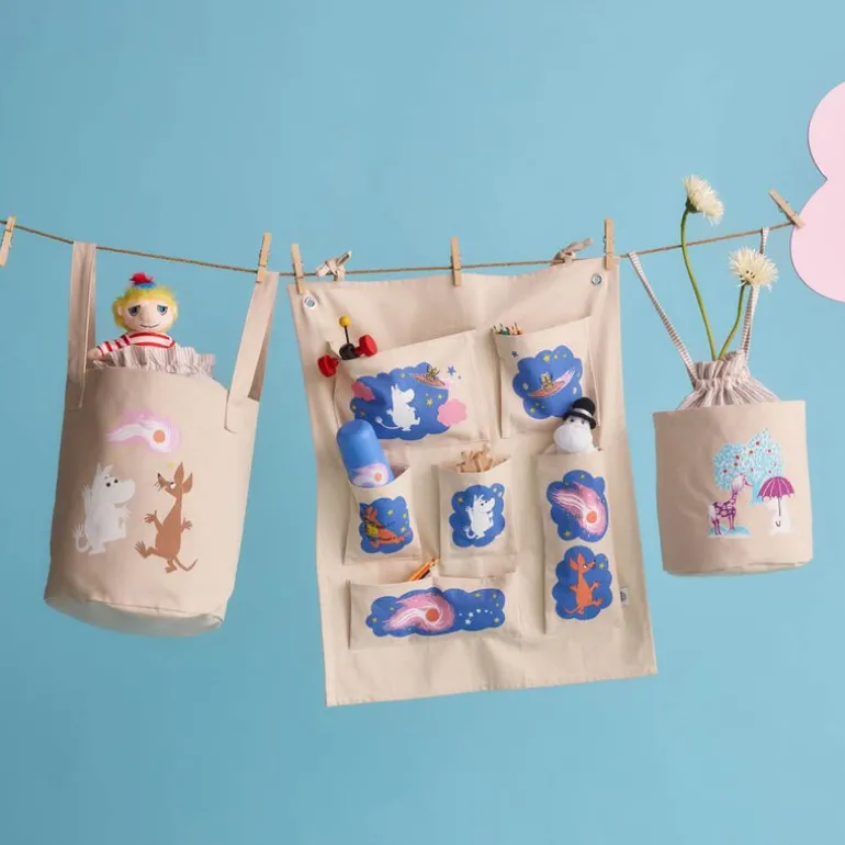 Mummi veggoppbevaring 55x70 cm Romeventyr multi