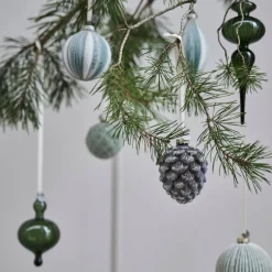 Nomillia ornament avlang 13 cm blå/benhvit