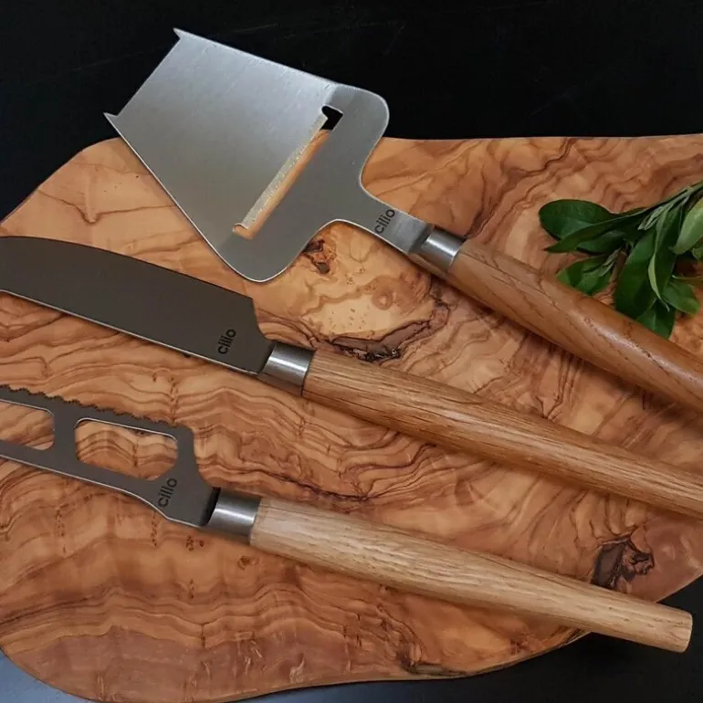 Ostehøvel m/ eikehåndtak 23 cm