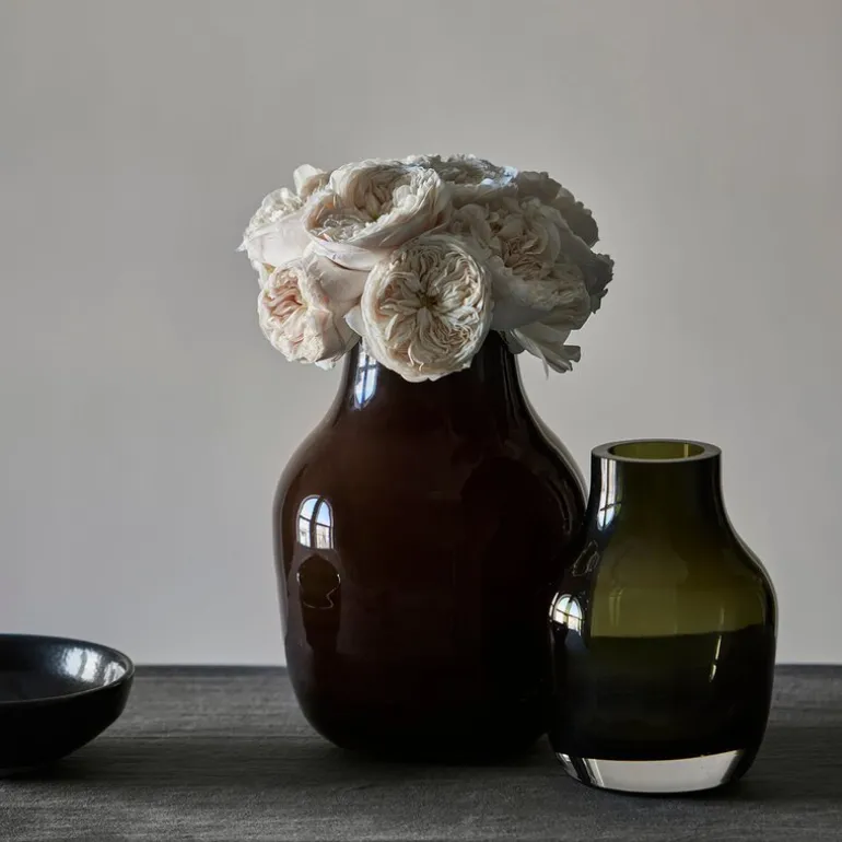 Paloma vase medium 21 cm dark brown
