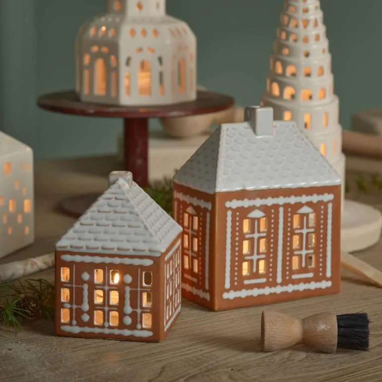 Pepperkakehus lyshus liten 11 cm brun