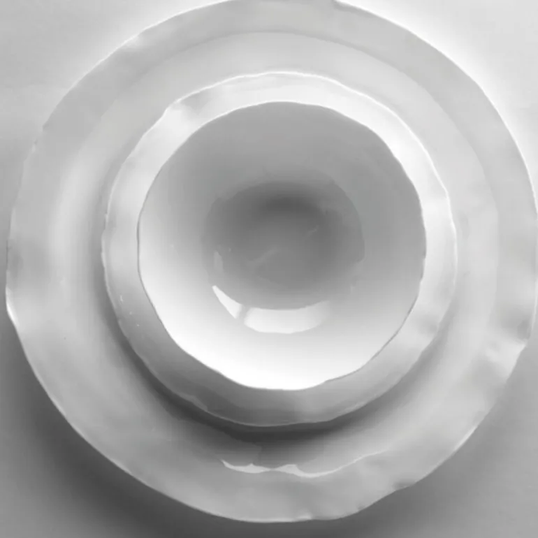 Perfect Imperfection serveringsfat M 30x30x2 cm hvit