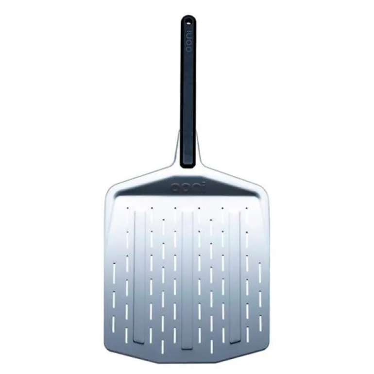 Pizzaspade m/perforert blad 65,5x30,5 cm