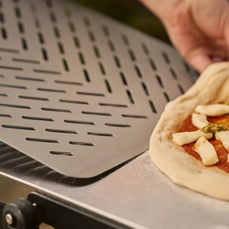 Pizzaspade perforert 36 cm valnøtt