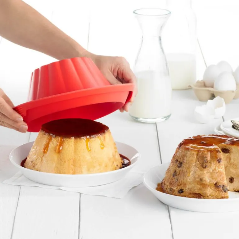 Puddingform i silikon med fat 1,3 L rød/hvit