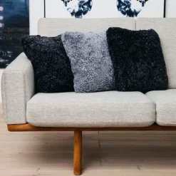 Pute new zealand saueskinn kort ull 40x40 cm Grey
