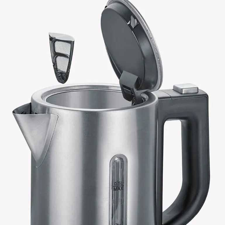 Reisevannkoker med krus WK3647 0,5L 1100W svart/sølv