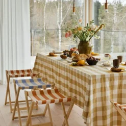 Ruth bordduk 180x145 cm olivgrønn