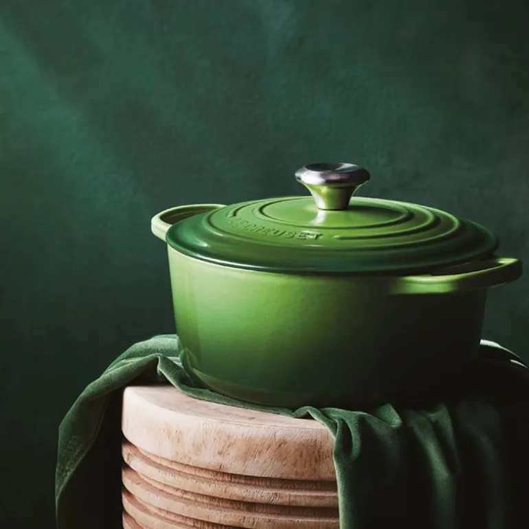 Signature støpejernsgryte rund 24 cm 4,2L bamboo green