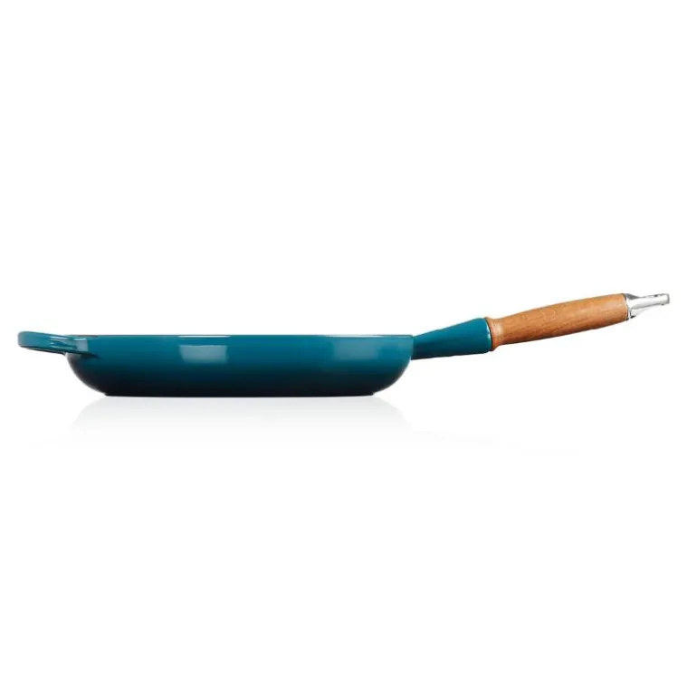 Signature støpejernspanne med trehåndtak 28 cm deep teal