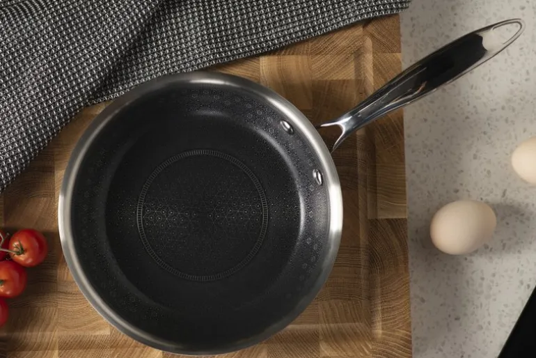 Signerat stekepanne strukturert ståloverflate 20 cm rustfritt stål