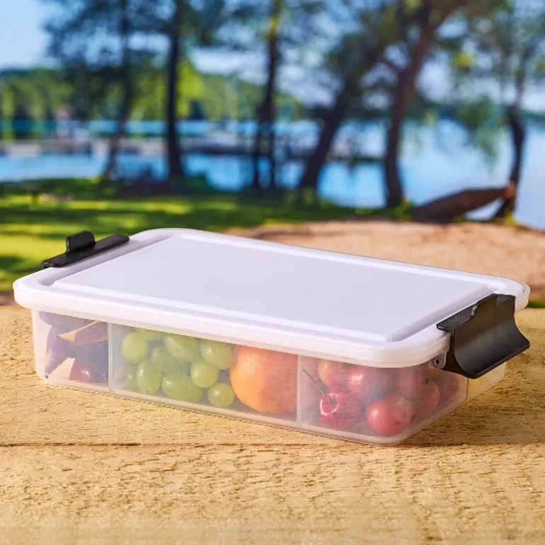 Snacklebox med 7 rom og plastbrett 20x33 cm hvit