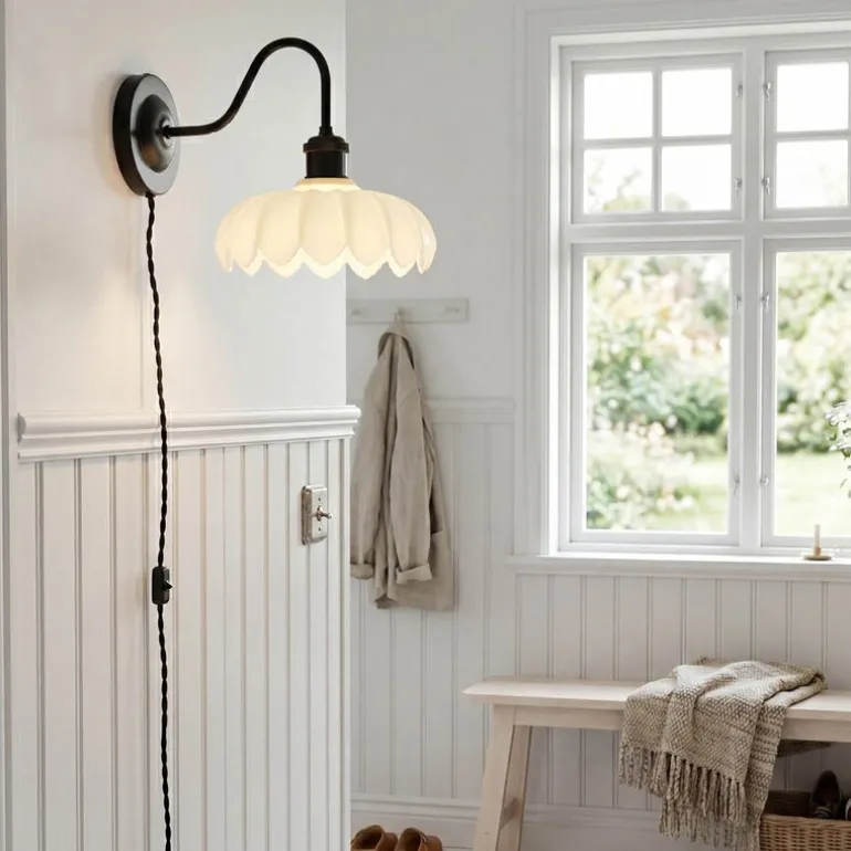 Sofia vegglampe 32 cm svart/hvit