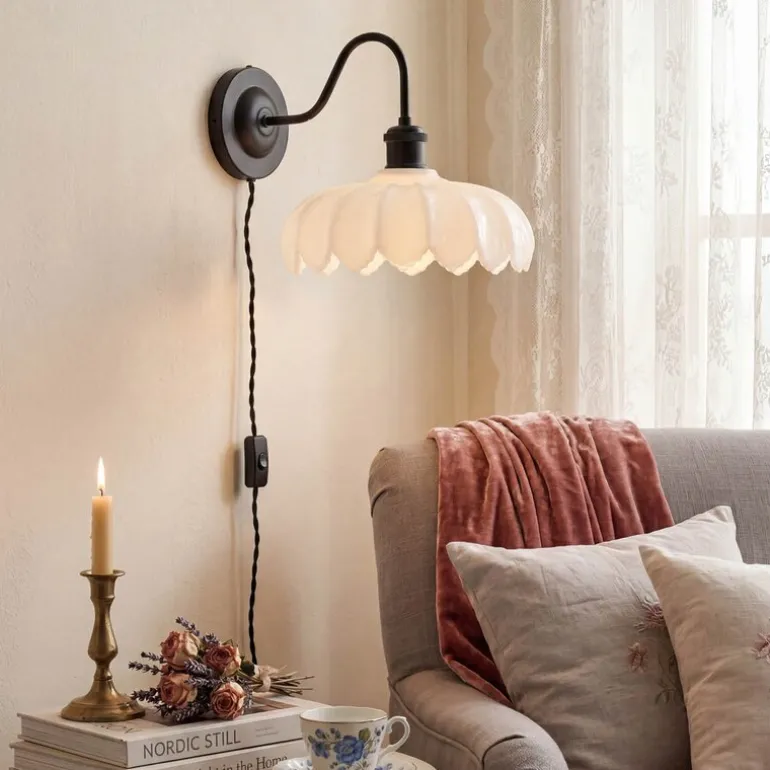 Sofia vegglampe 32 cm svart/hvit