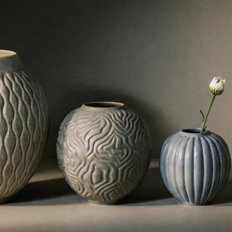 Solum vase 24 cm ash