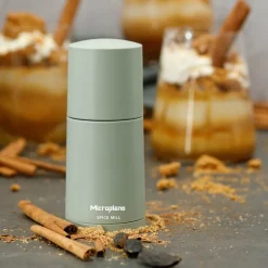 Spice Mill krydderkvern 12 cm sage green